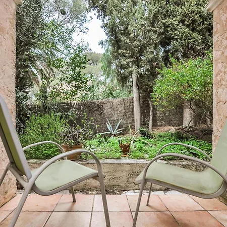 Awesome In Saint-raphael With Wifi 度假居