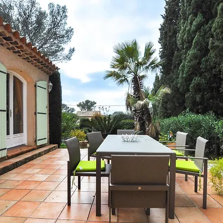 度假居 Awesome In Saint-raphael With Wifi