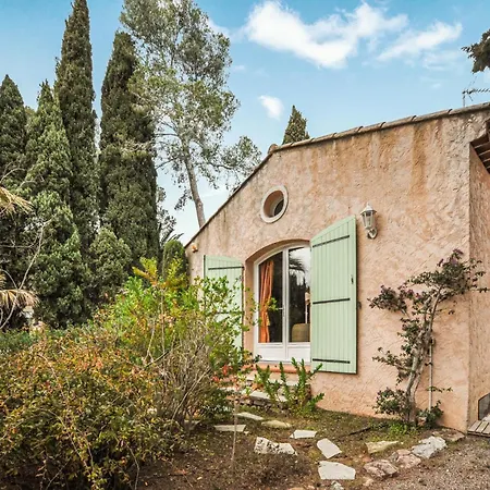 Casa vacanze Cozy In Saint-raphael With Wi-fi *